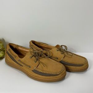 TOMMY BAHAMA tan Leather boat shoes